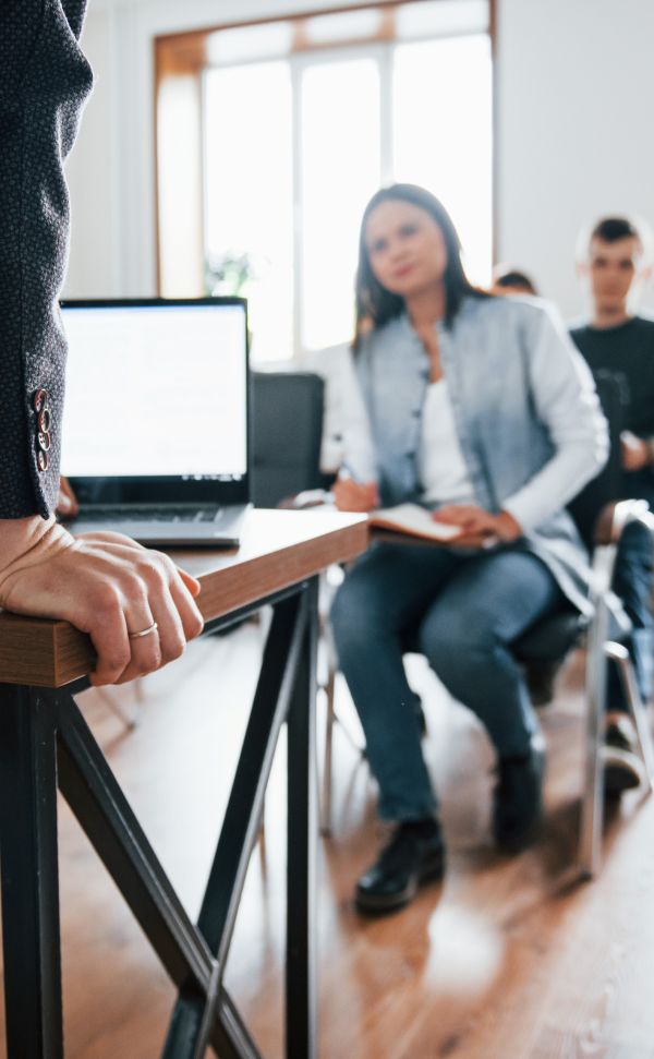 Usposabljanje in izobraževanje